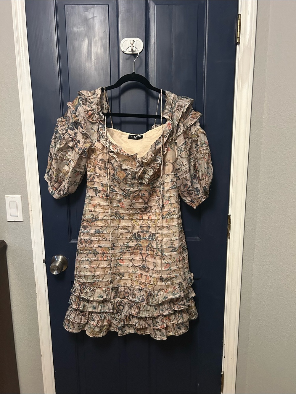 Few Moda New York Ruffle Floral Mini Dress Pleated Puff Sleeve